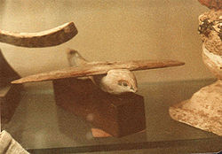 古代エジプトのグライダー wikipedia